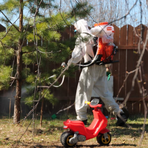 Обработка участка от клещей в Николаеве?